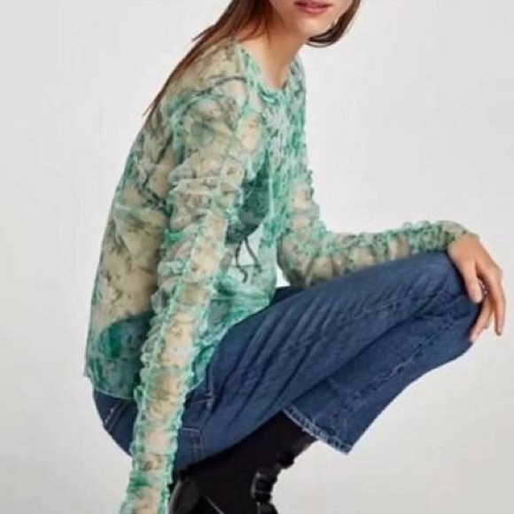 Zara Women’s Green Floral Mesh Blouse - Picture 6 of 6